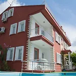 Yakut Aparthotel 3*