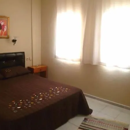 מלון דירות Yakut