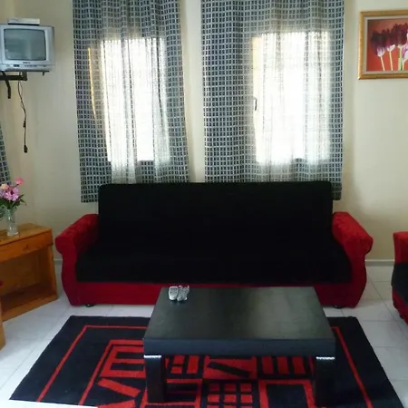 מלון דירות Yakut דליאן